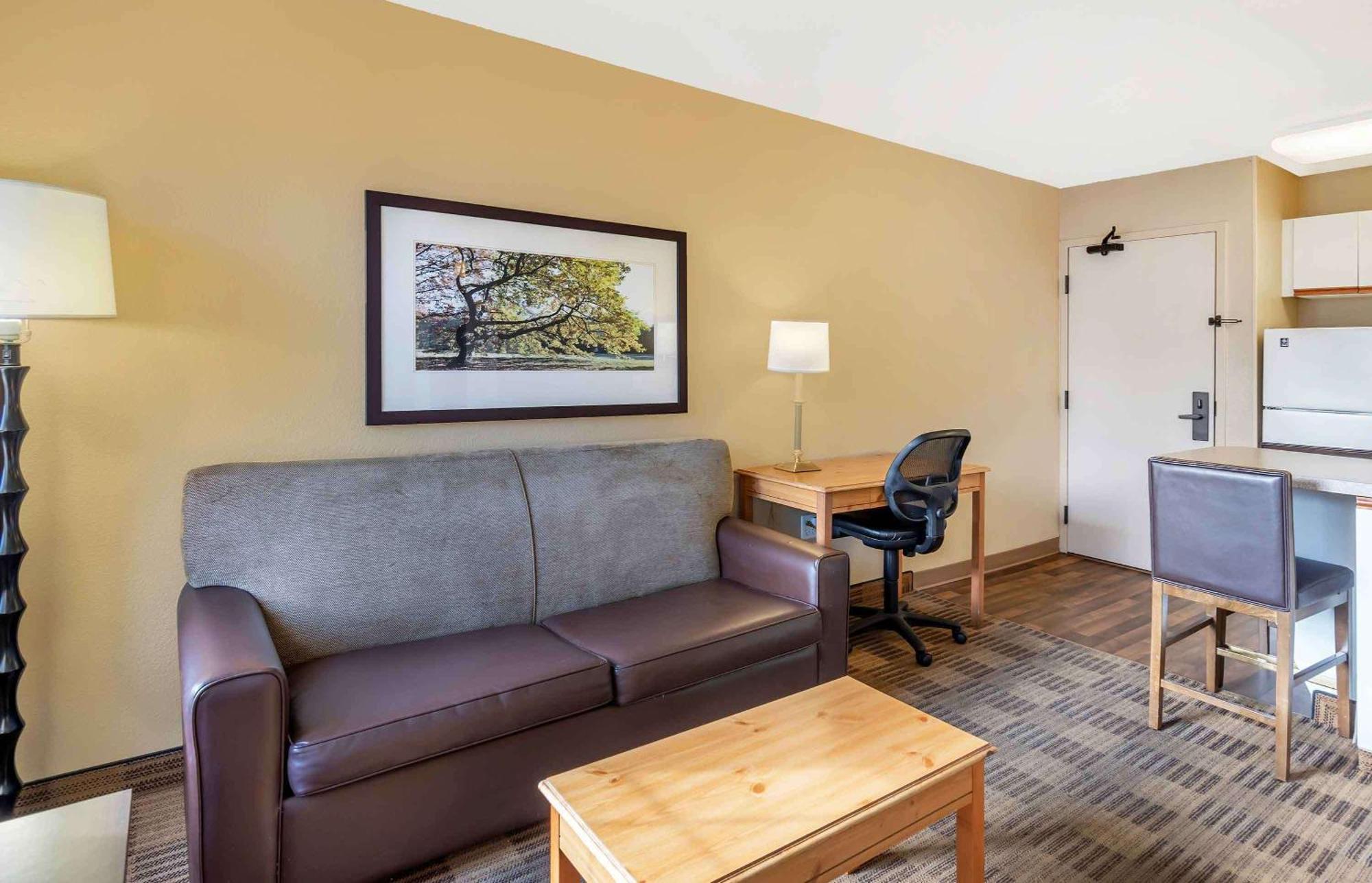 Extended Stay America Select Suites - Chicago - Westmont - Oak Brook Exterior foto