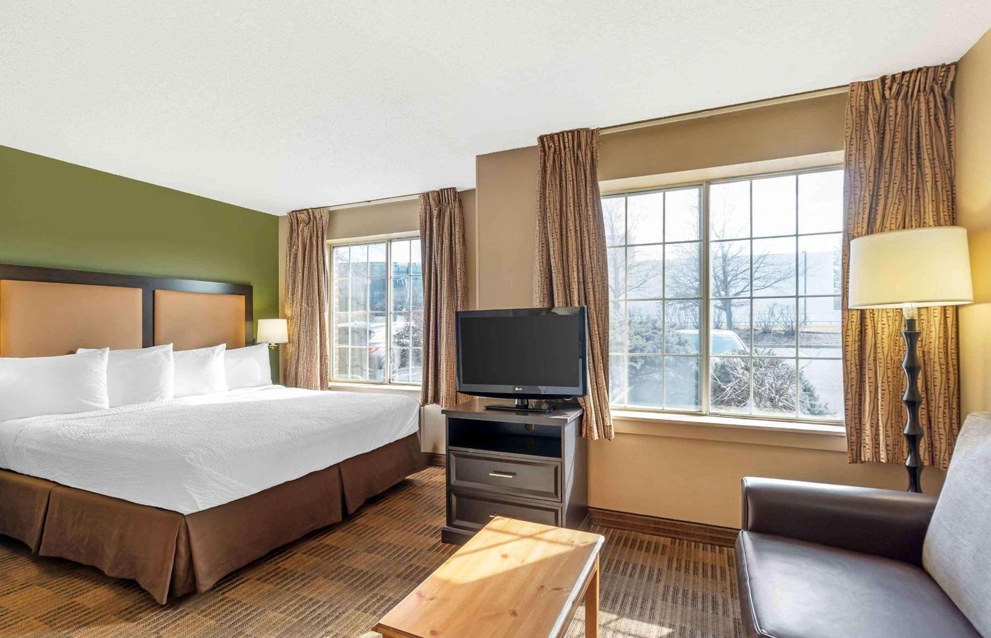 Extended Stay America Select Suites - Chicago - Westmont - Oak Brook Exterior foto