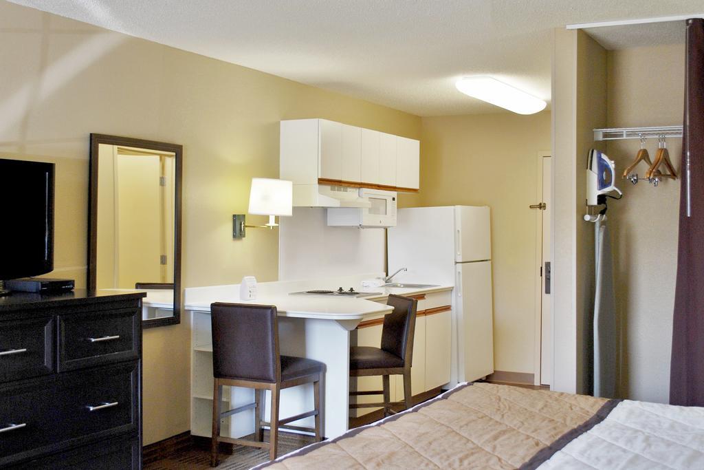 Extended Stay America Select Suites - Chicago - Westmont - Oak Brook Exterior foto