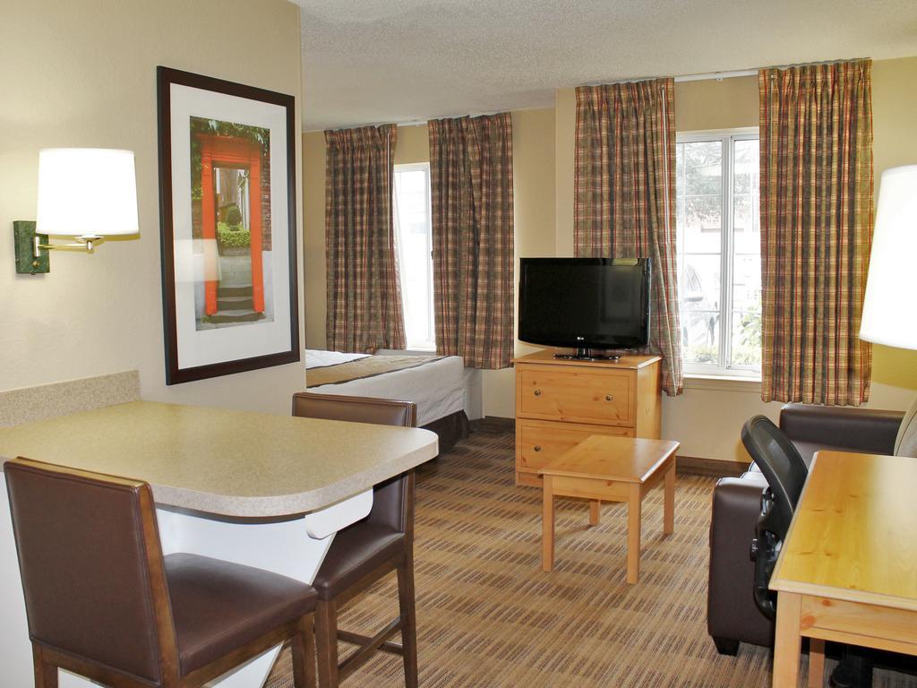 Extended Stay America Select Suites - Chicago - Westmont - Oak Brook Exterior foto